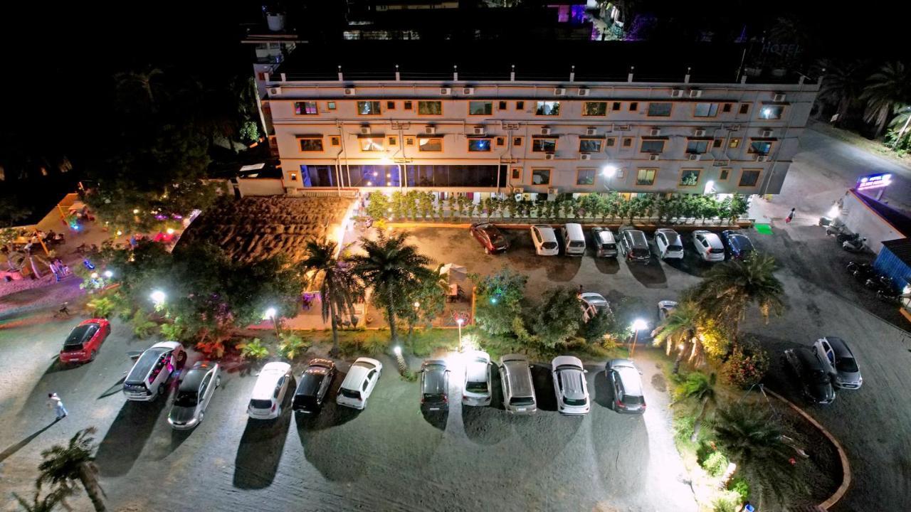 Hotel Silver Daman Buitenkant foto