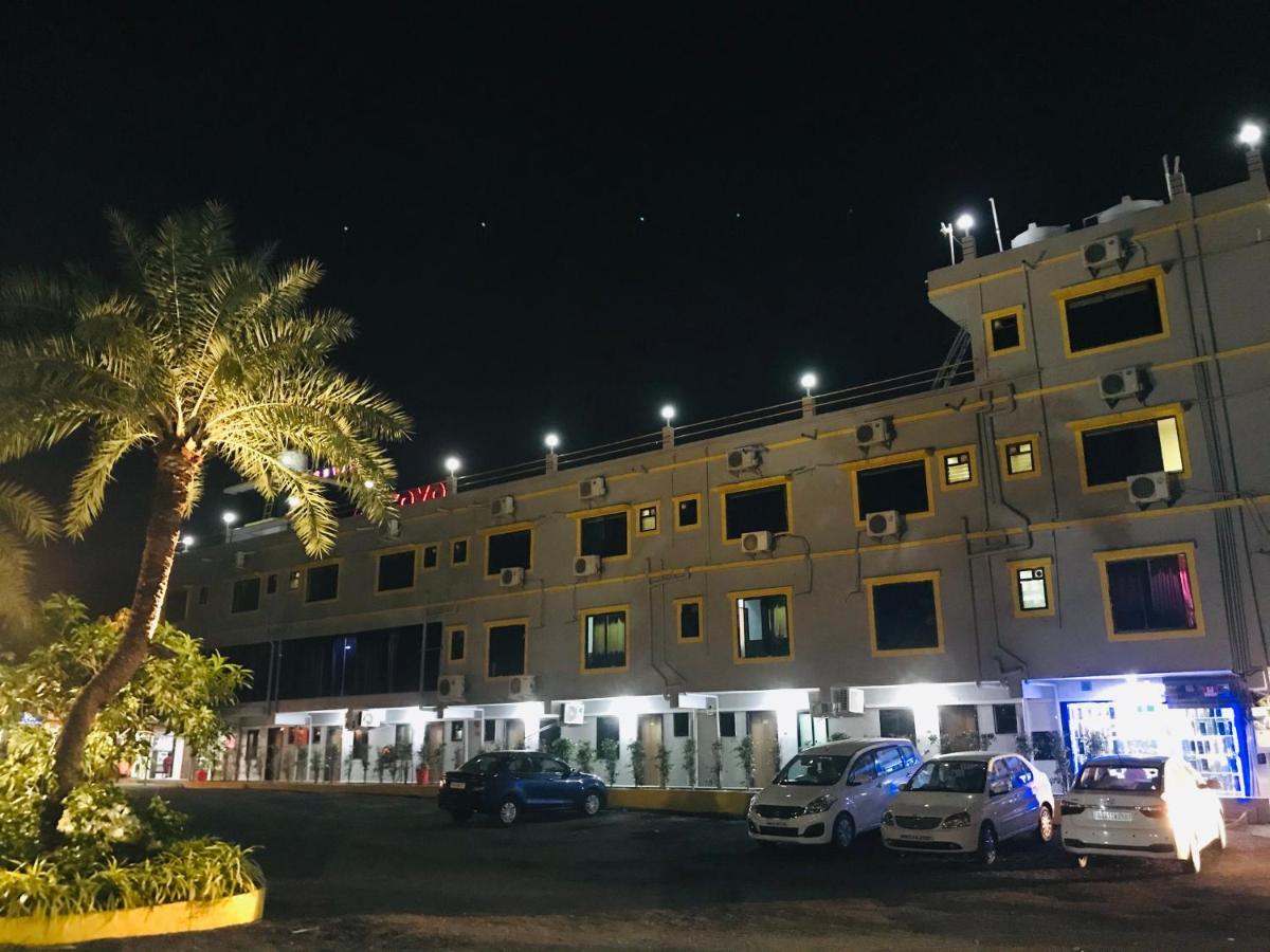 Hotel Silver Daman Buitenkant foto
