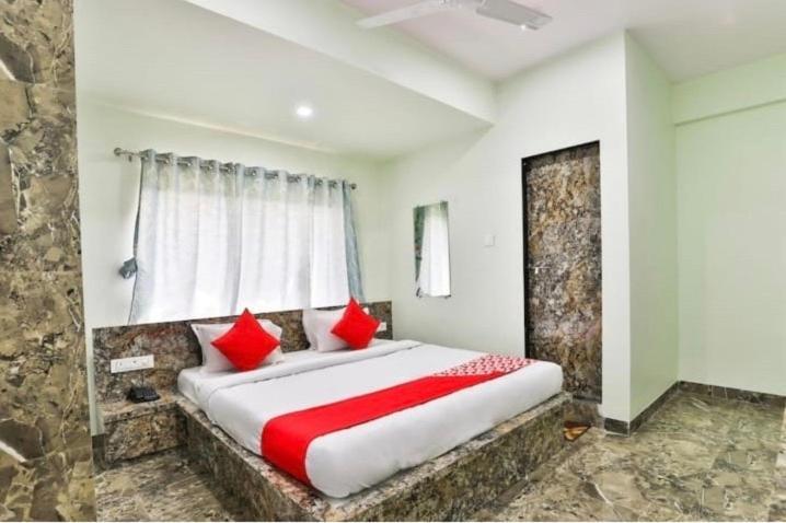 Hotel Silver Daman Buitenkant foto